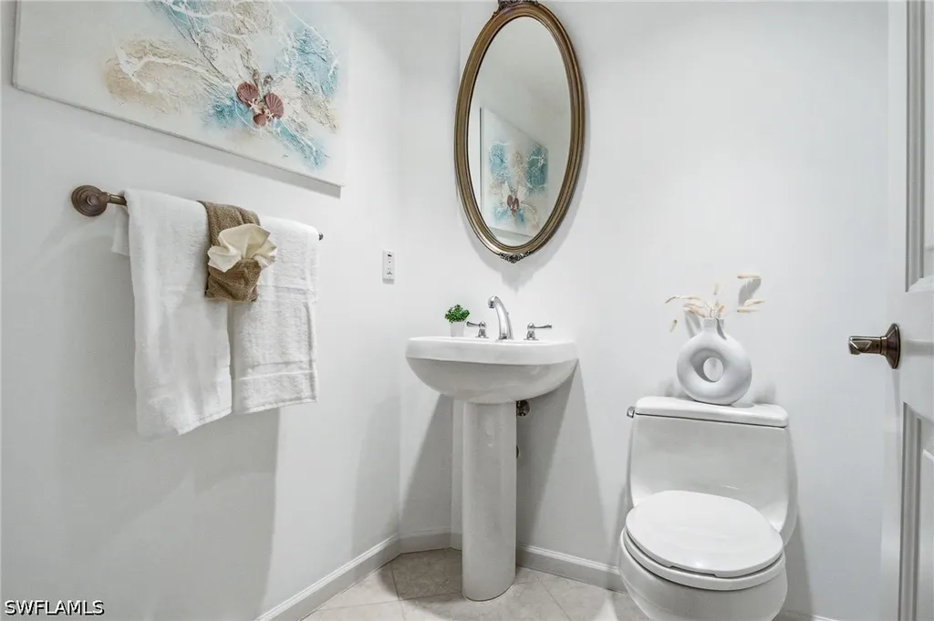1060 Borghese Lane Naples FL 34114