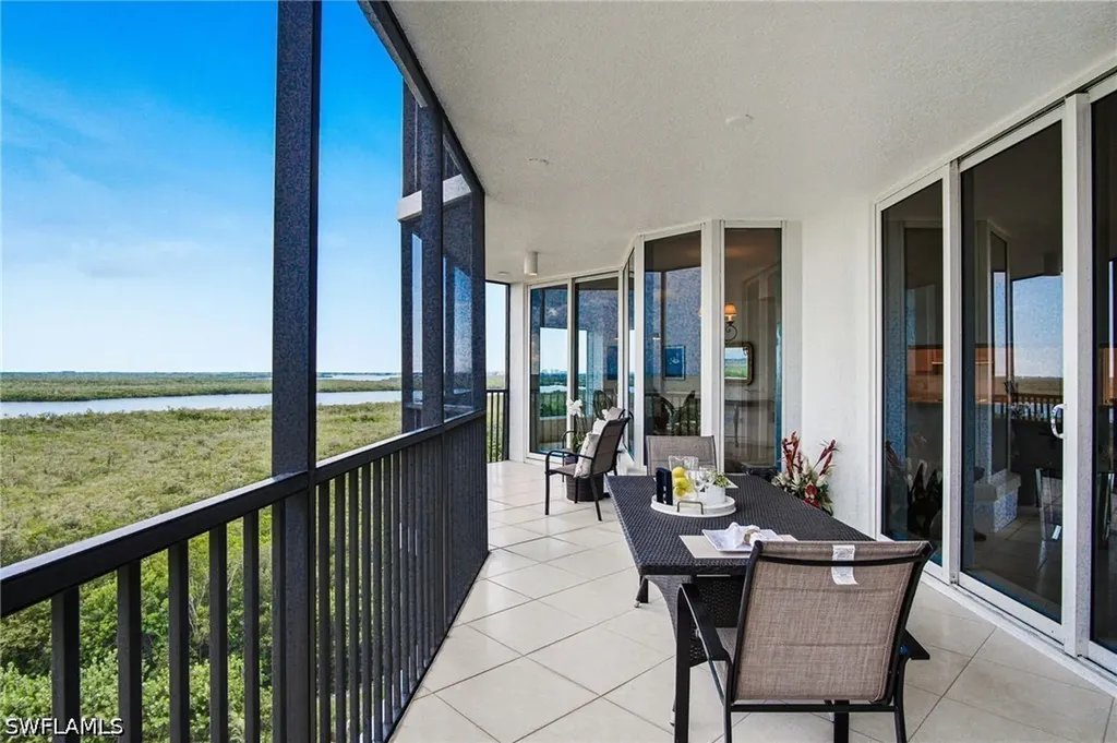 1060 Borghese Lane Naples FL 34114