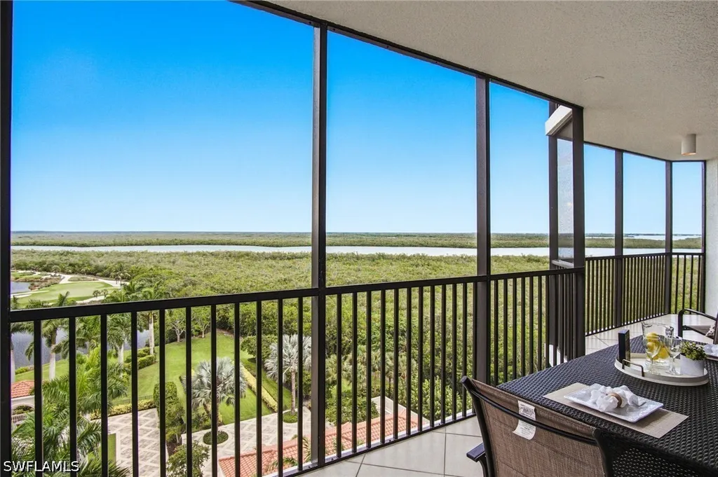 1060 Borghese Lane Naples FL 34114