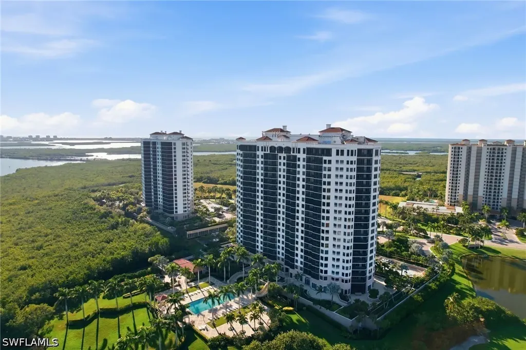 1060 Borghese Lane Naples FL 34114