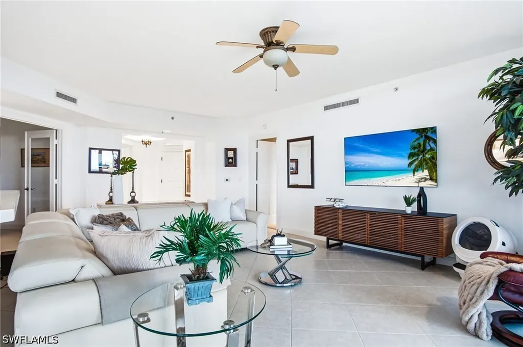 1060 Borghese Lane Naples FL 34114