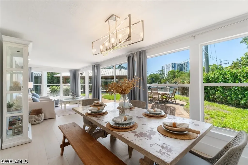 2180 Harbor Lane Naples FL 34104