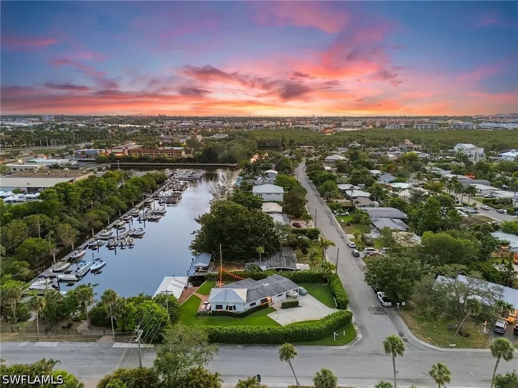 2180 Harbor Lane Naples FL 34104