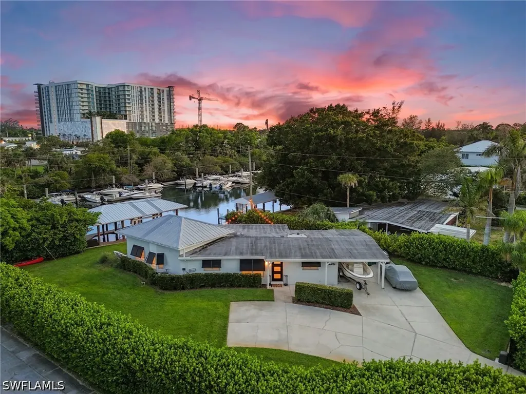 2180 Harbor Lane Naples FL 34104