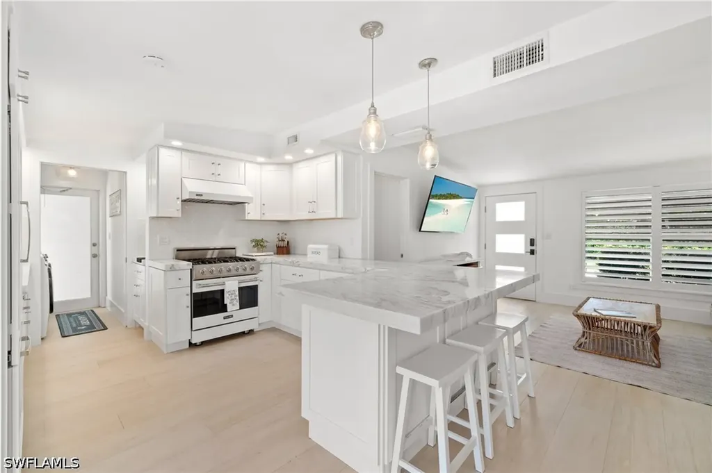 2180 Harbor Lane Naples FL 34104