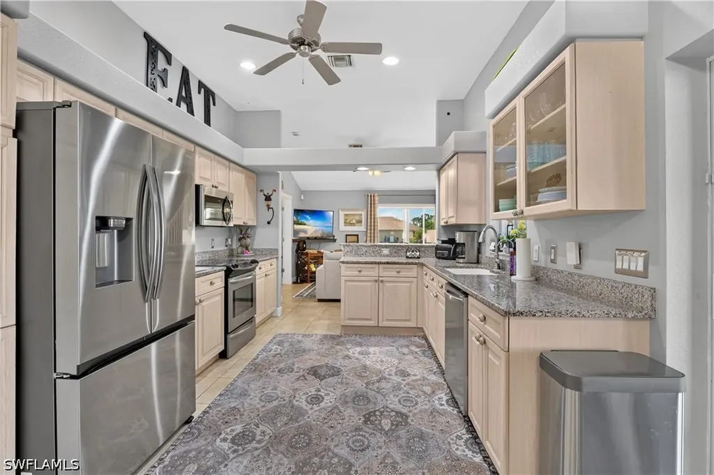 4139 NE 9th Avenue Cape Coral FL 33909