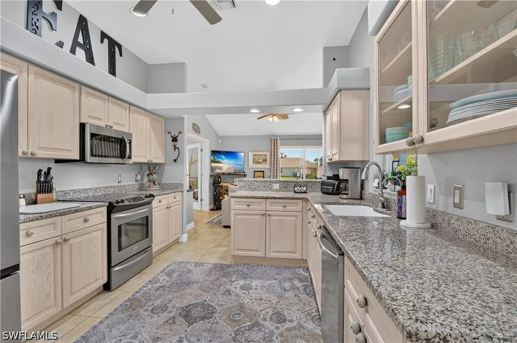4139 NE 9th Avenue Cape Coral FL 33909