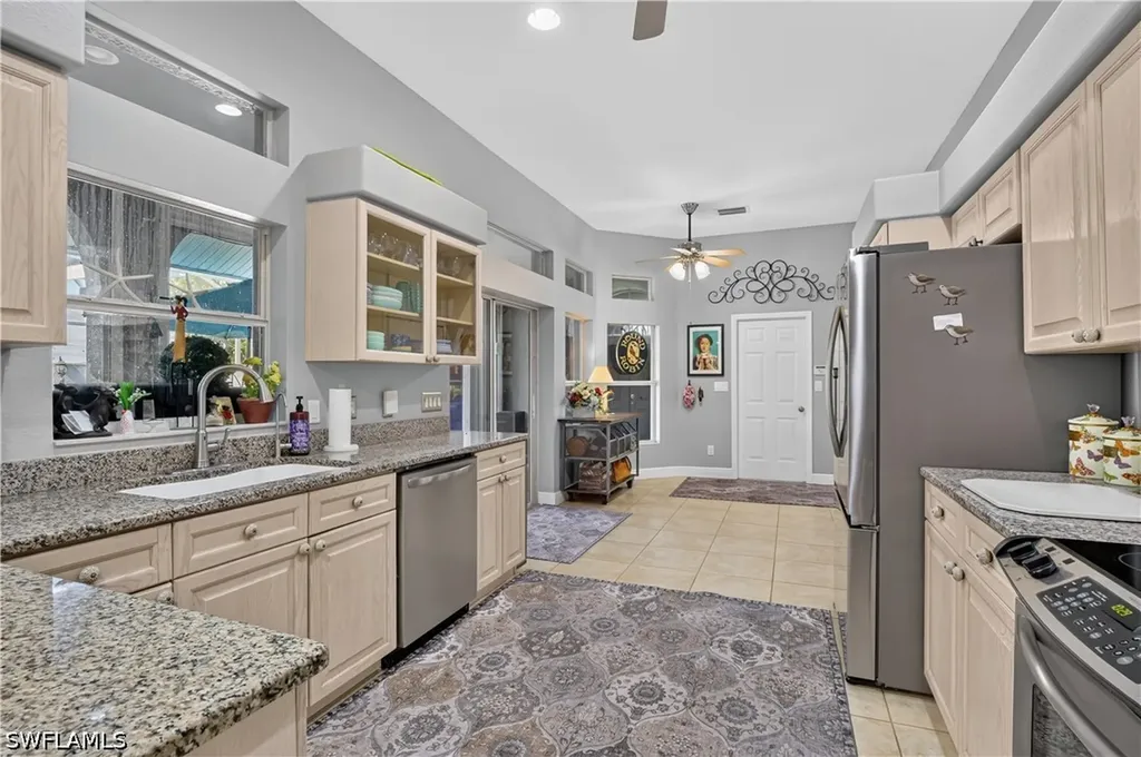 4139 NE 9th Avenue Cape Coral FL 33909