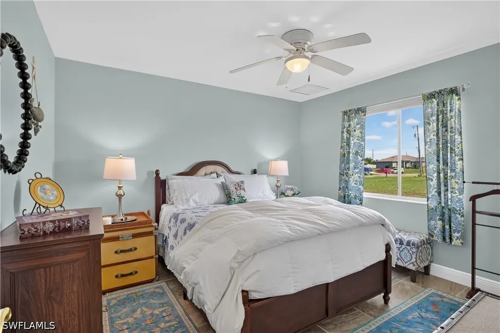 4139 NE 9th Avenue Cape Coral FL 33909