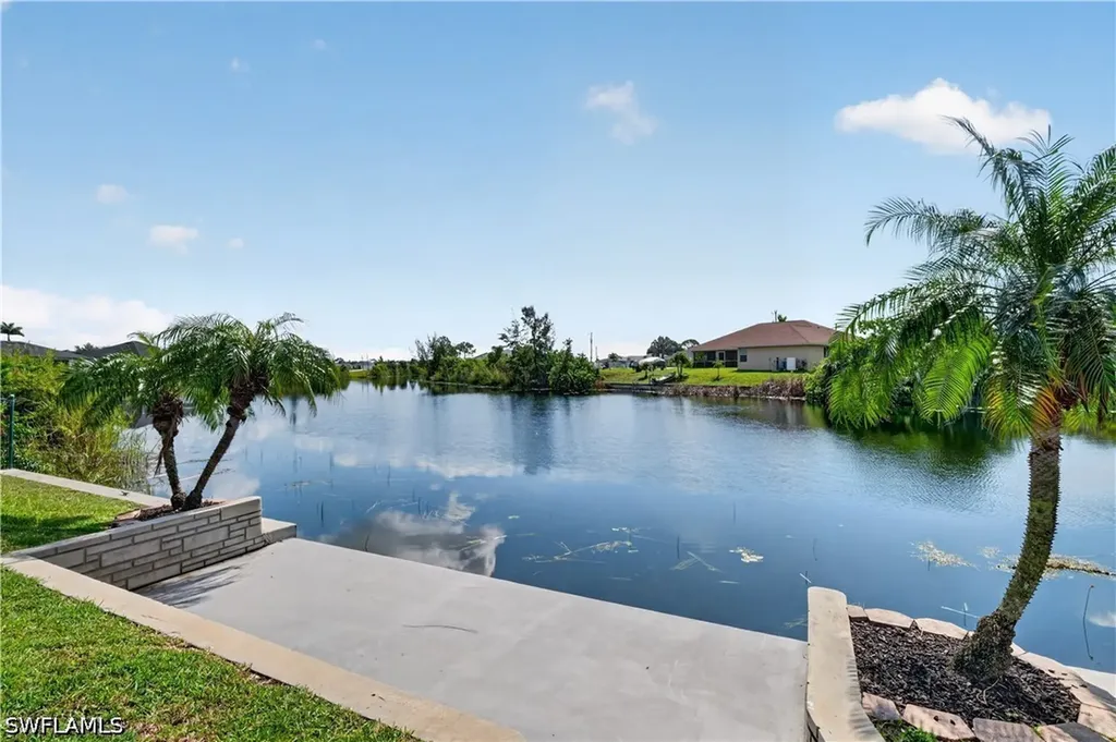 4139 NE 9th Avenue Cape Coral FL 33909