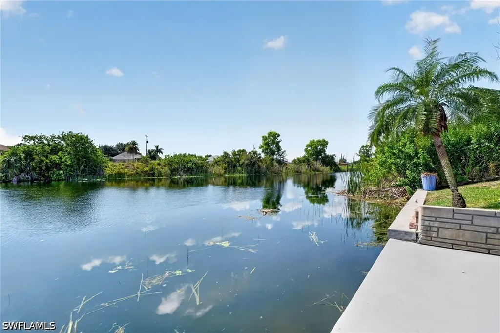 4139 NE 9th Avenue Cape Coral FL 33909