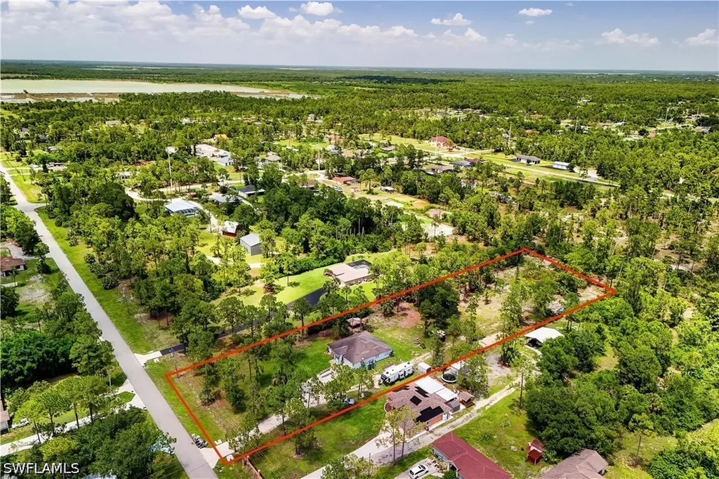 Naples FL, 4570 16TH Street NE