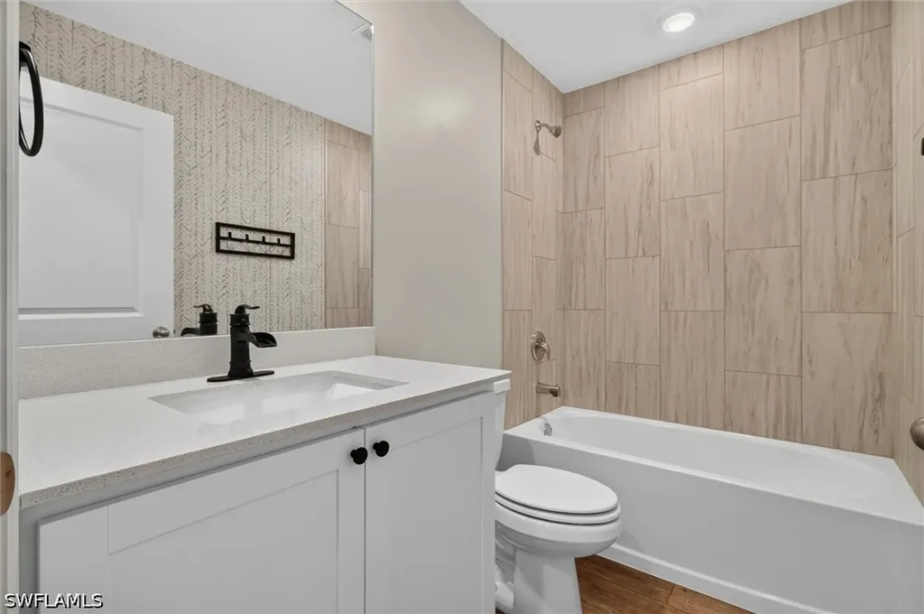 177 Blackstone Drive Fort Myers FL 33913