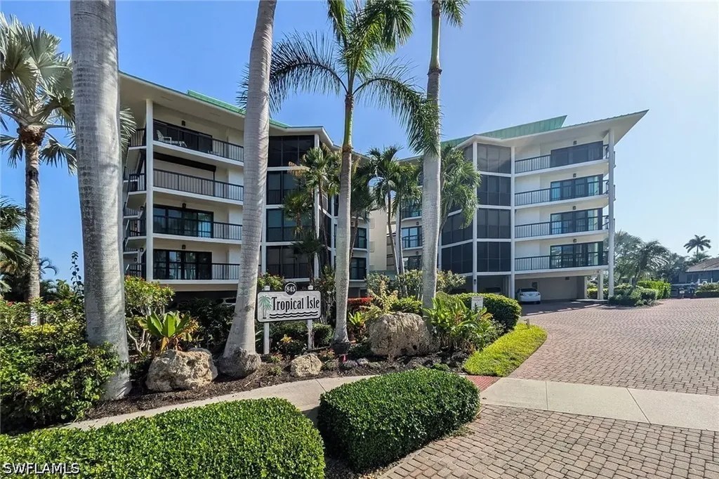 845 Collier Court Marco Island FL 34145