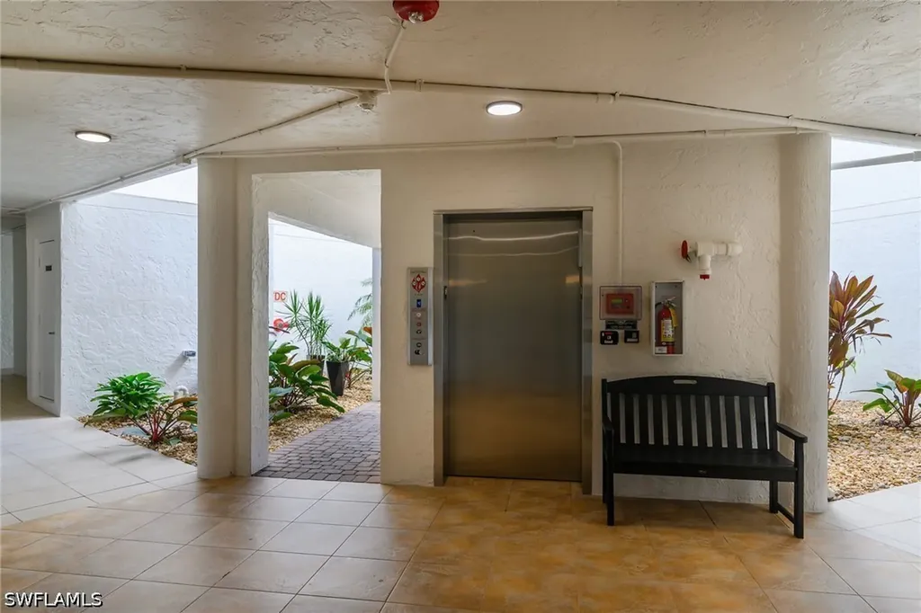845 Collier Court Marco Island FL 34145