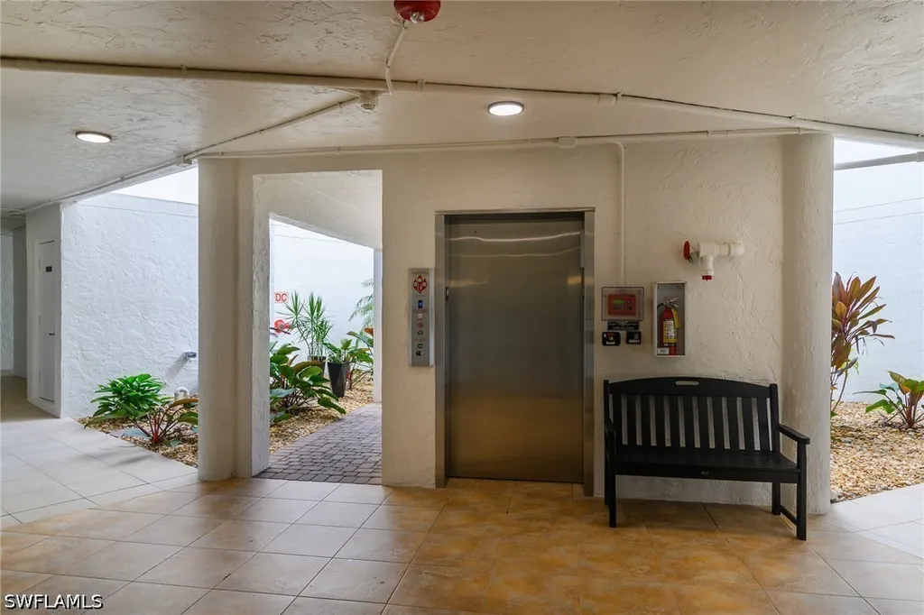 845 Collier Court Marco Island FL 34145