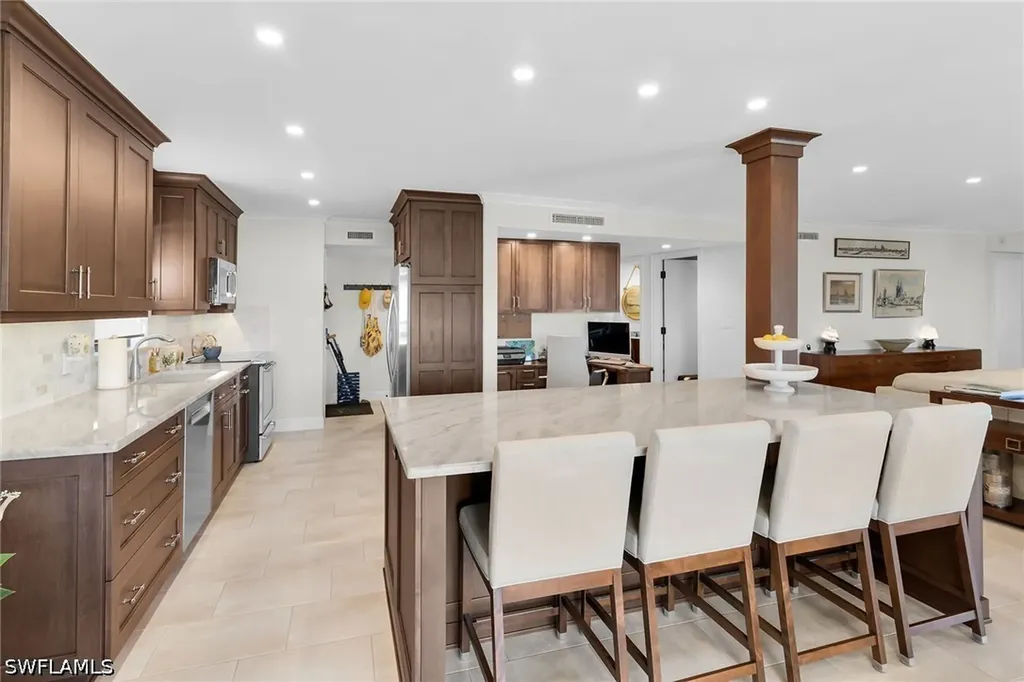 845 Collier Court Marco Island FL 34145