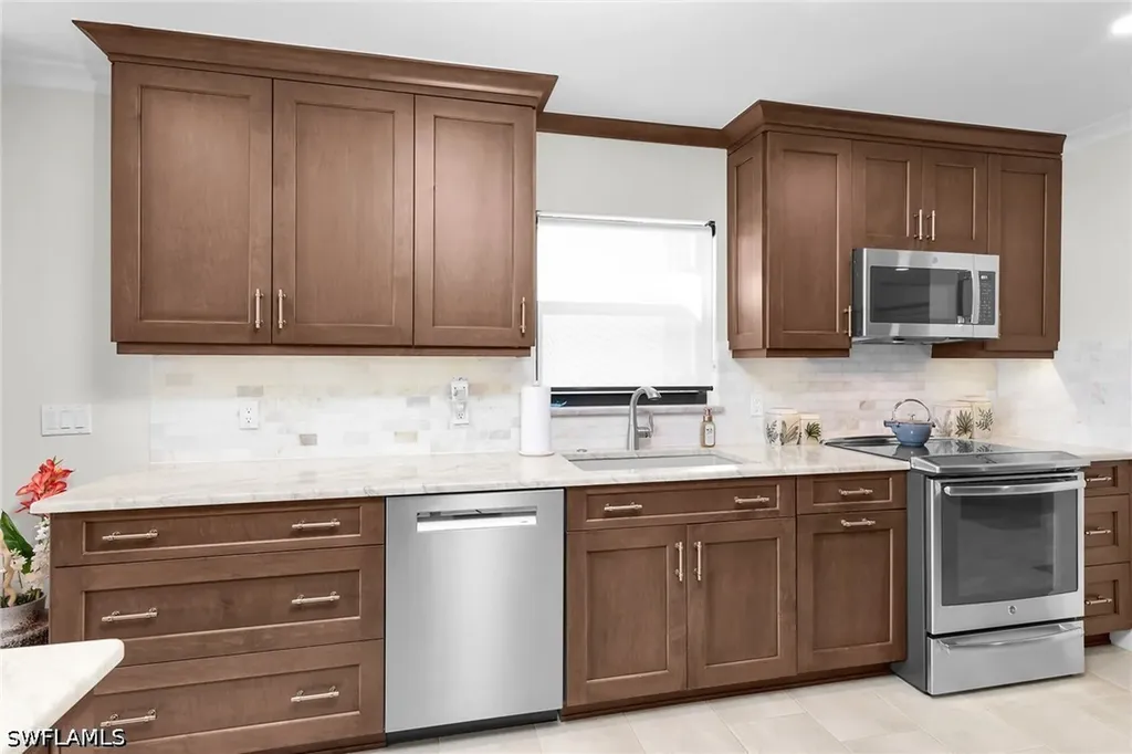 845 Collier Court Marco Island FL 34145