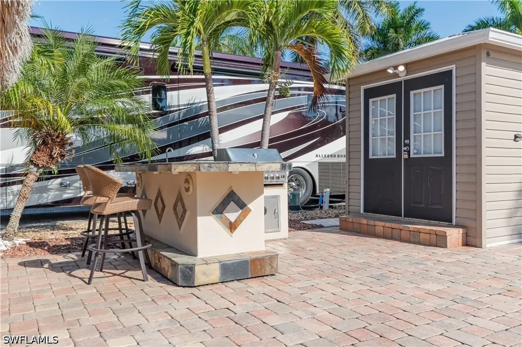 5216 Pineland Daisy Trail Fort Myers FL 33905