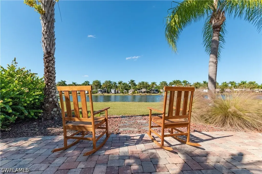 5216 Pineland Daisy Trail Fort Myers FL 33905