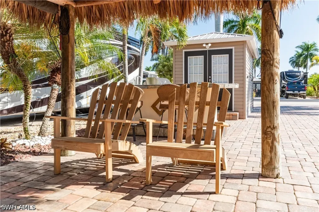 5216 Pineland Daisy Trail Fort Myers FL 33905