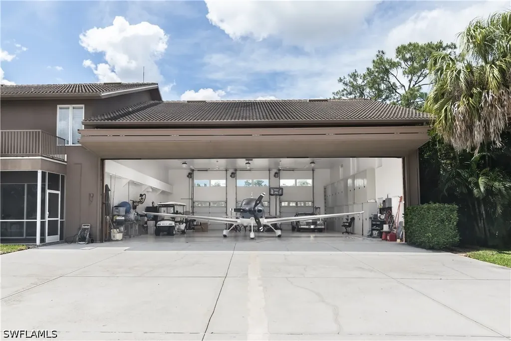 4060 Skyway Drive Naples FL 34112-2924