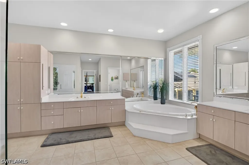 4060 Skyway Drive Naples FL 34112-2924