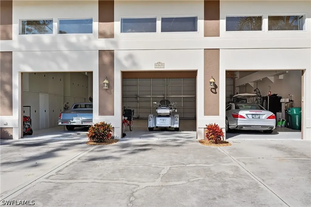 4060 Skyway Drive Naples FL 34112-2924