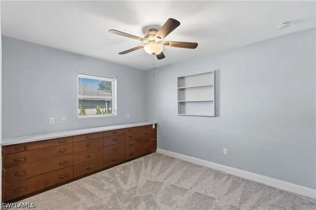 4220 Deleon Street Fort Myers FL 33901