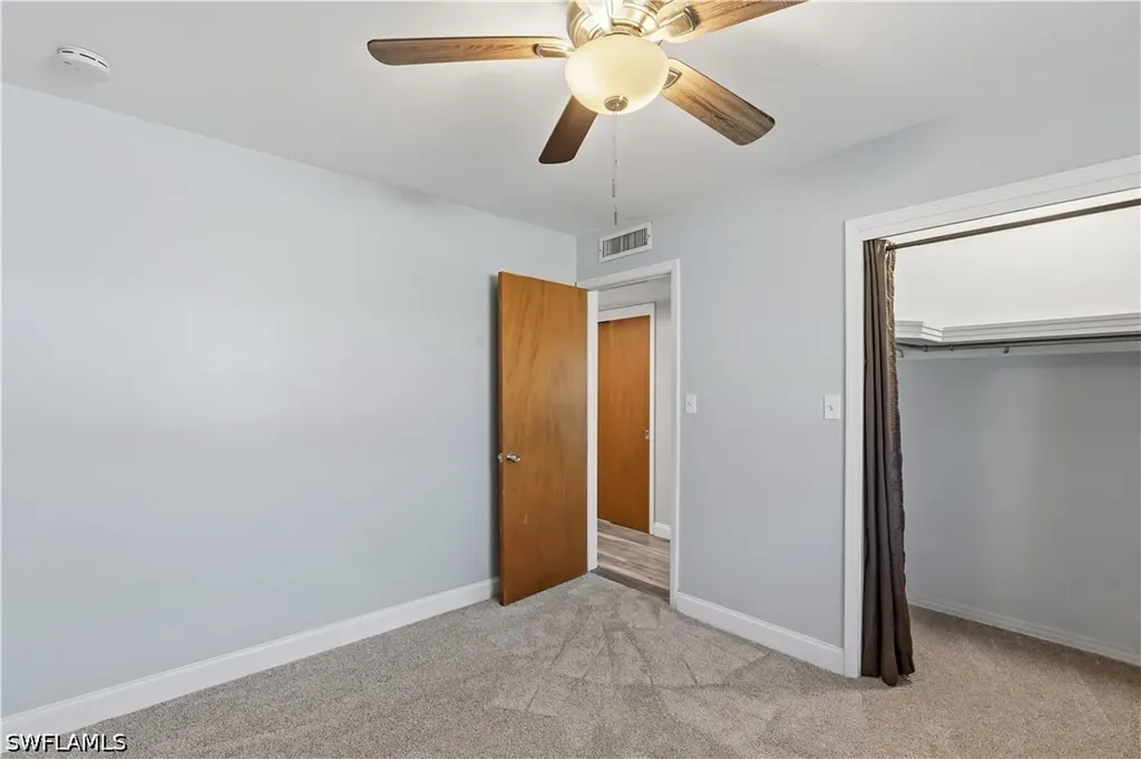 4220 Deleon Street Fort Myers FL 33901