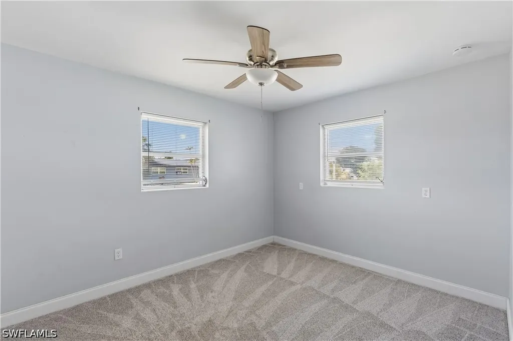 4220 Deleon Street Fort Myers FL 33901