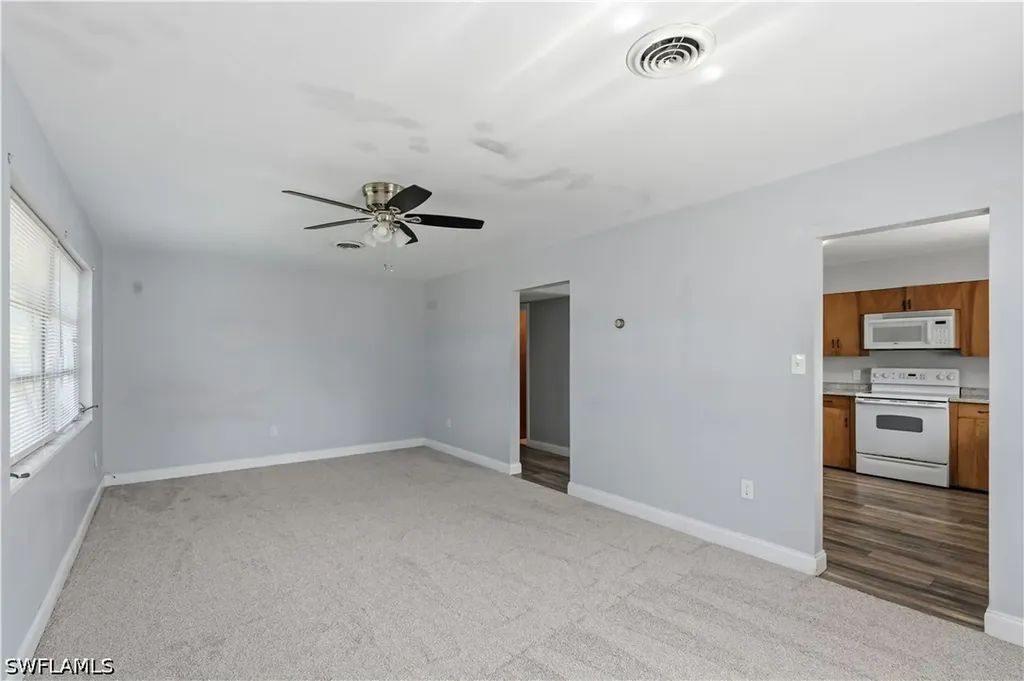 4220 Deleon Street Fort Myers FL 33901