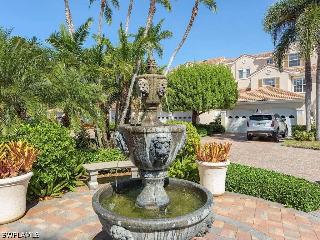 8405 Excalibur Circle Naples FL 34108