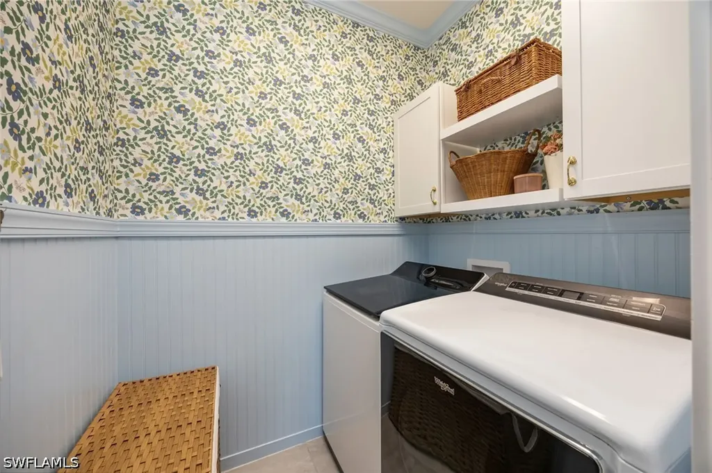 12964 Pembroke Drive Naples FL 34105