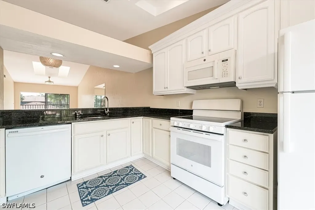 3219 Horse Carriage Way Naples FL 34105