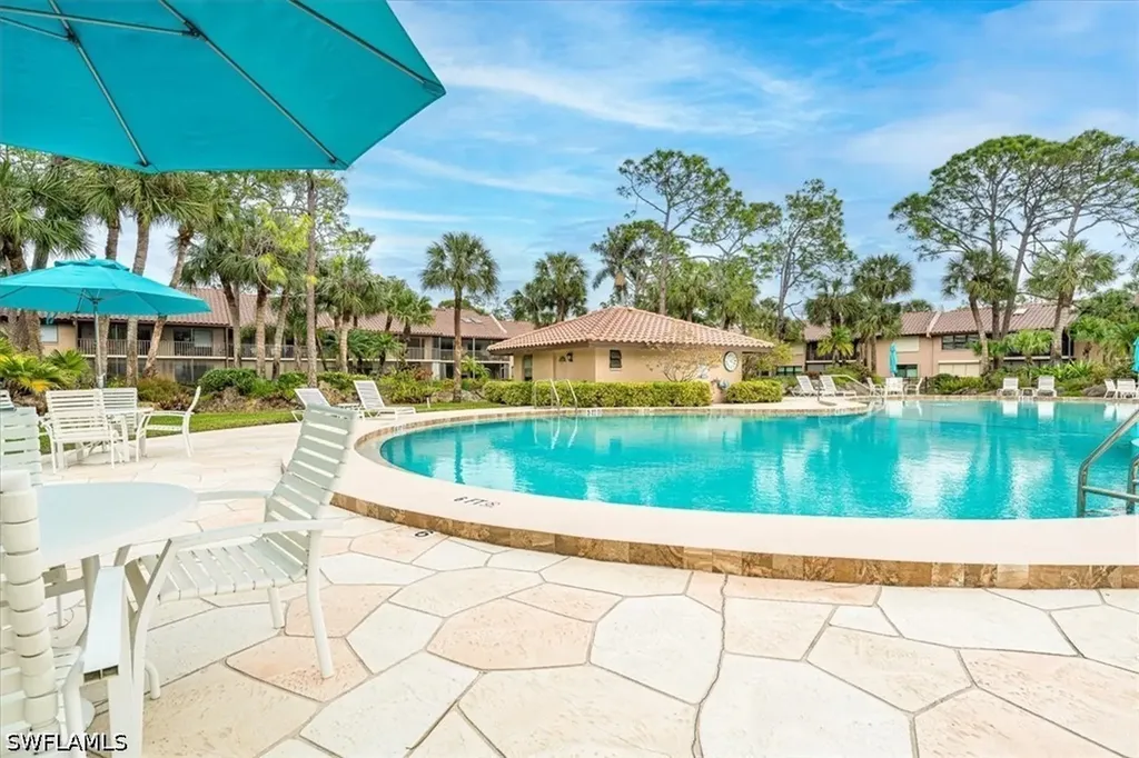 3219 Horse Carriage Way Naples FL 34105