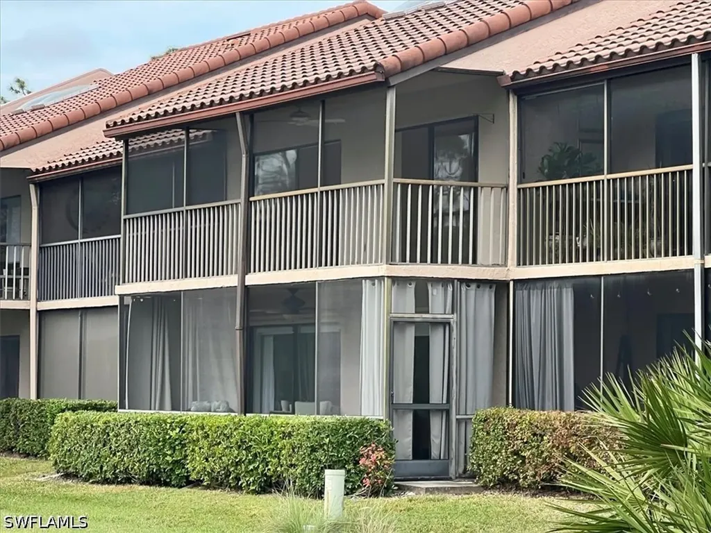 3219 Horse Carriage Way Naples FL 34105