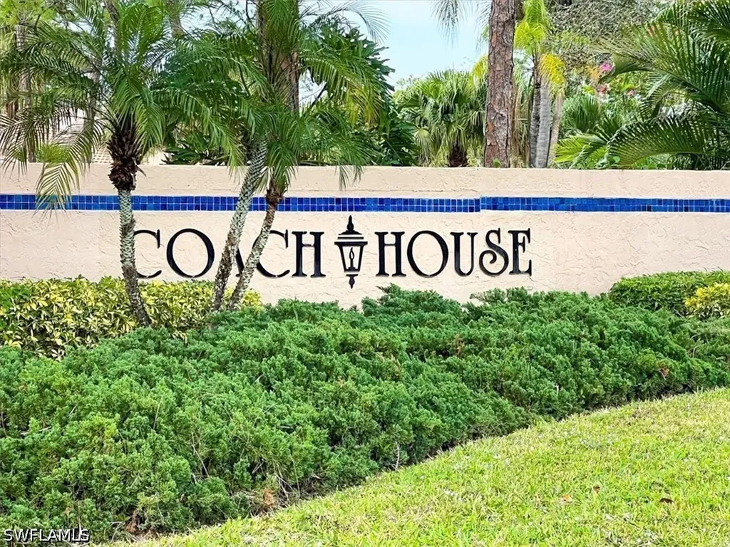 3219 Horse Carriage Way Naples FL 34105