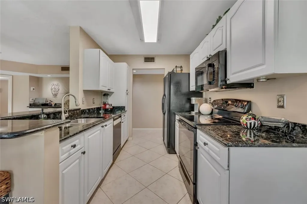 47 Bennington Drive Naples FL 34104