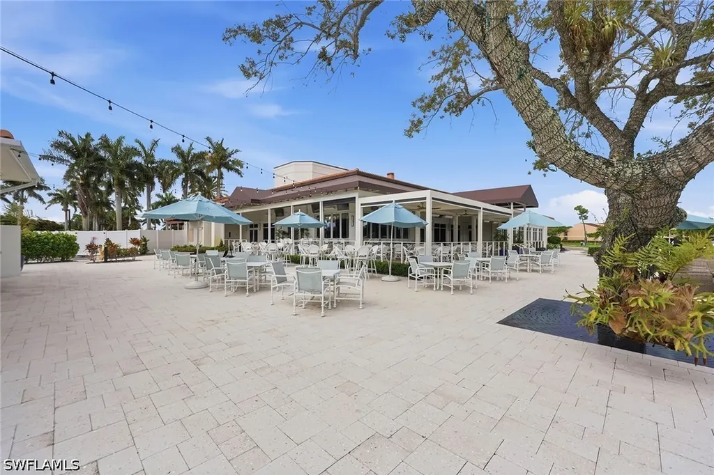 1075 Foxfire Lane Naples FL 34104