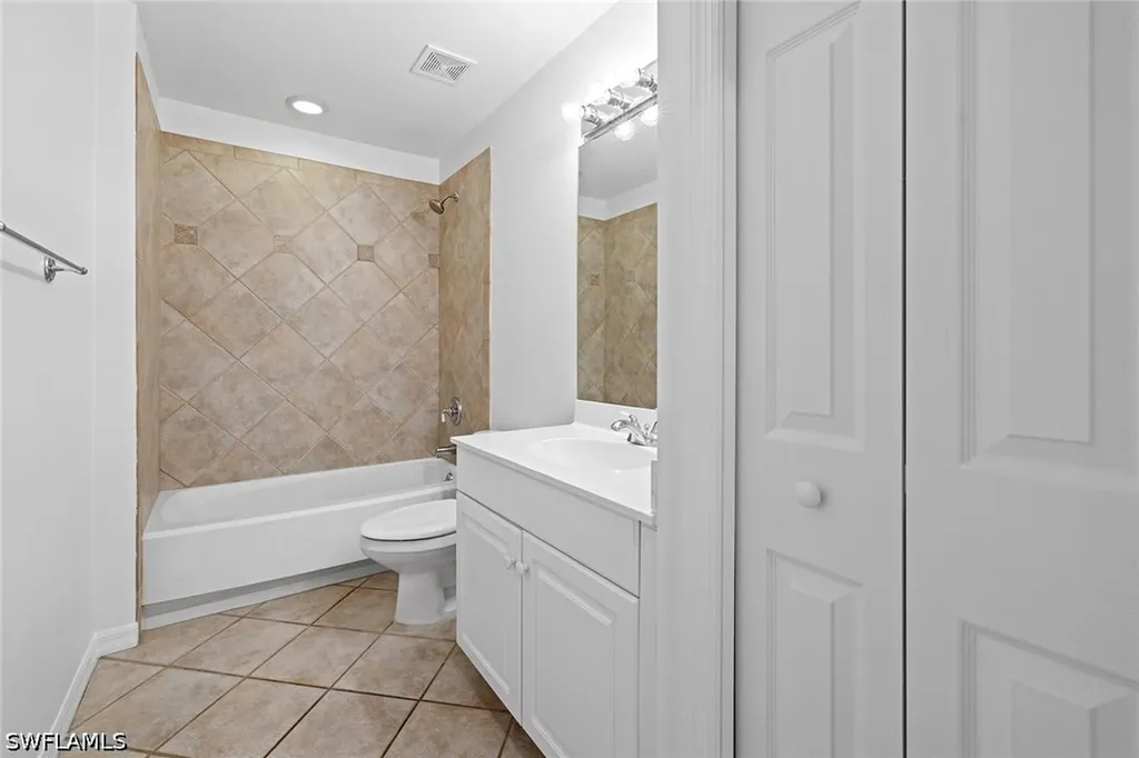 3157 Carriage Circle Naples FL 34105