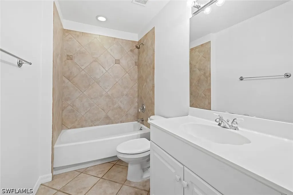3157 Carriage Circle Naples FL 34105