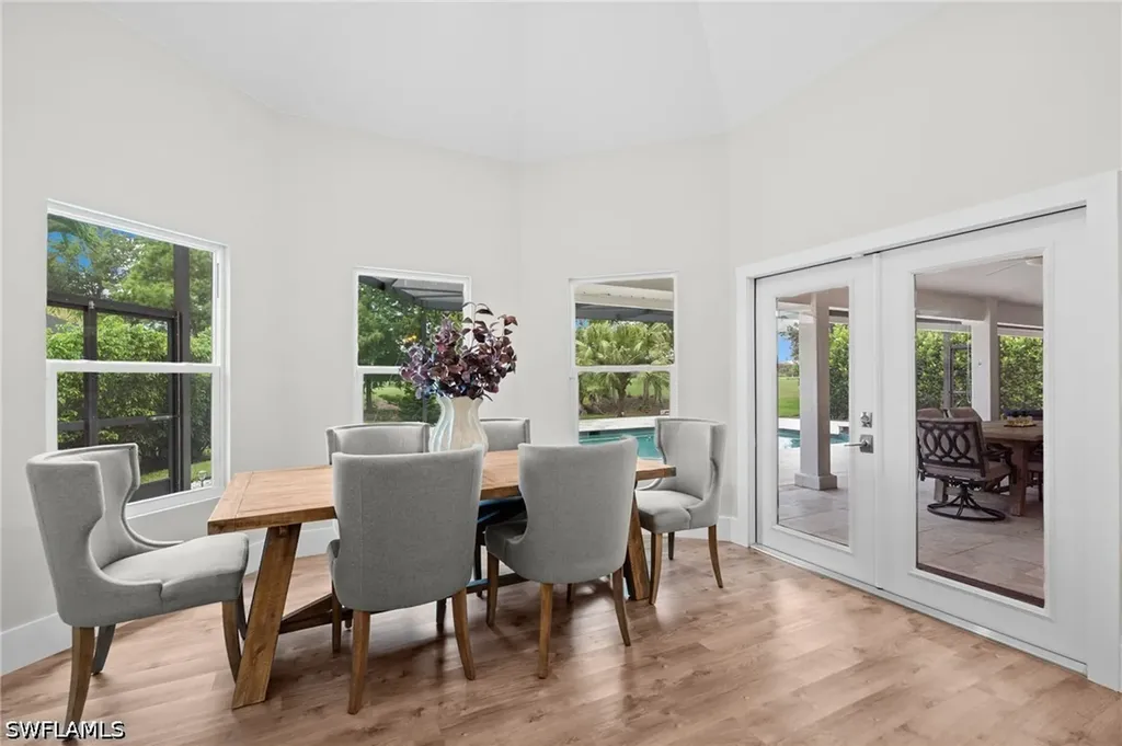 245 Monterey Drive Naples FL 34119