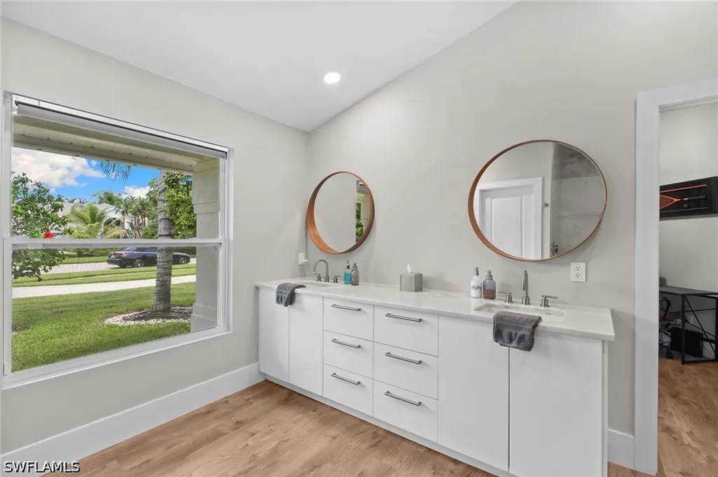 245 Monterey Drive Naples FL 34119