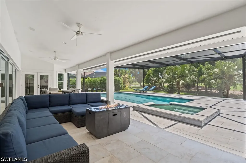 245 Monterey Drive Naples FL 34119