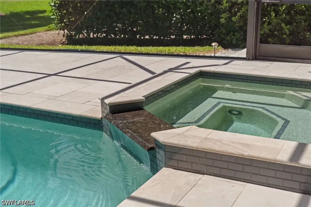 245 Monterey Drive Naples FL 34119