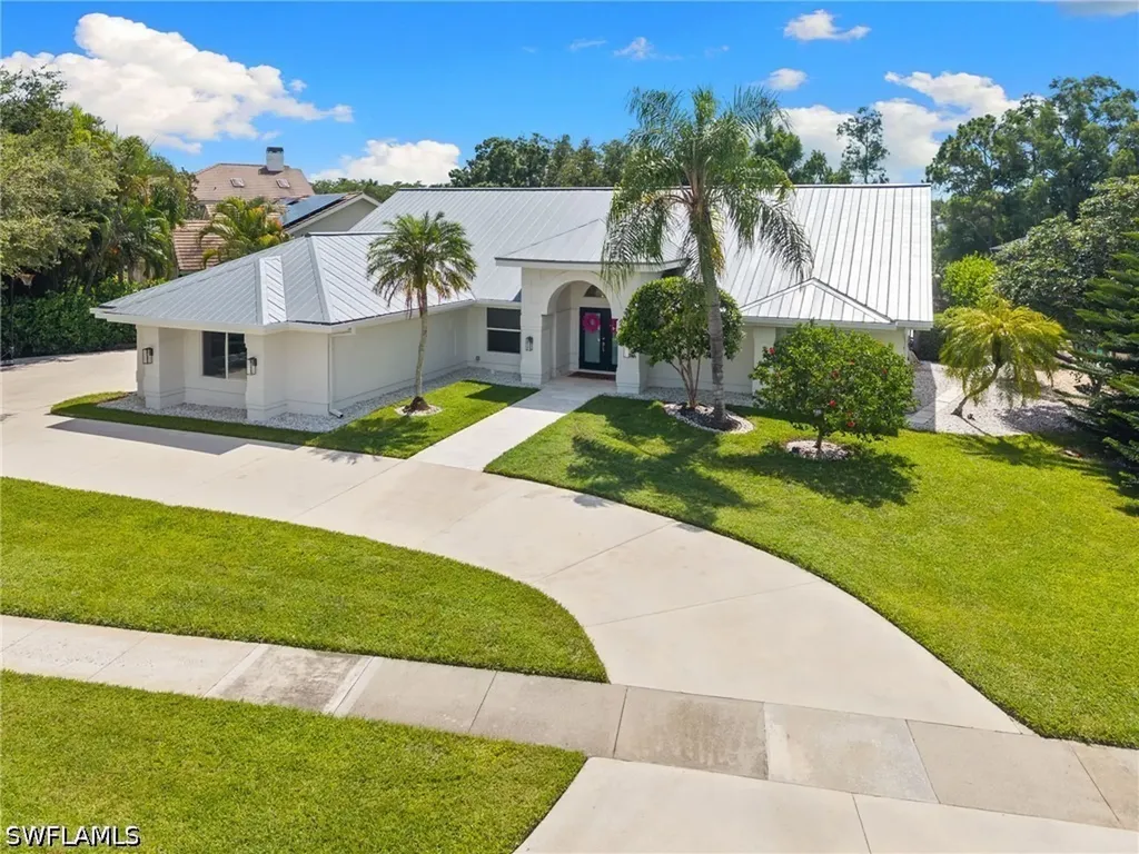 245 Monterey Drive Naples FL 34119