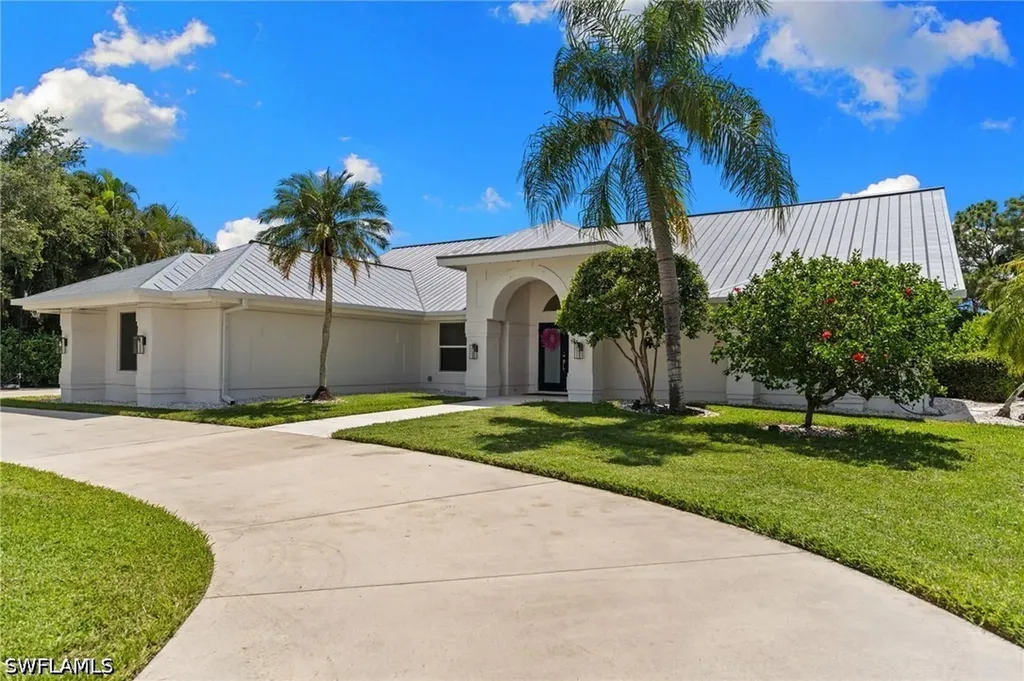 245 Monterey Drive Naples FL 34119