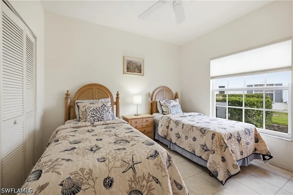829 Tanbark Drive Naples FL 34108