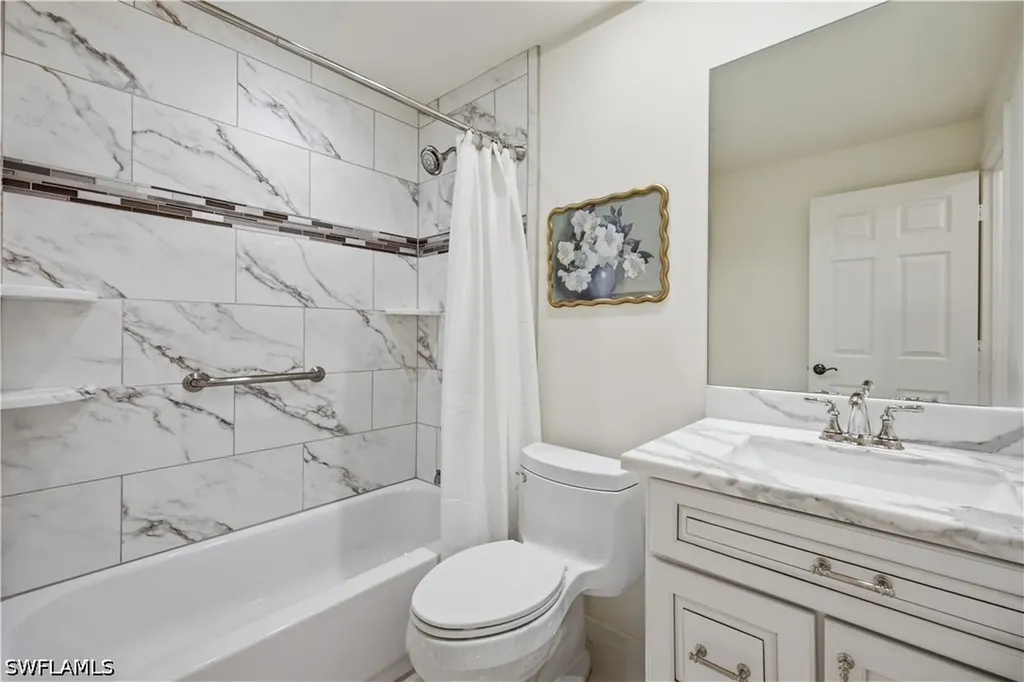 829 Tanbark Drive Naples FL 34108